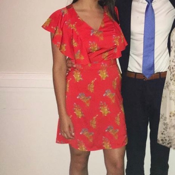 Amazing cocktail dress!! Beautiful and flattering!! - Picture 5 of 5